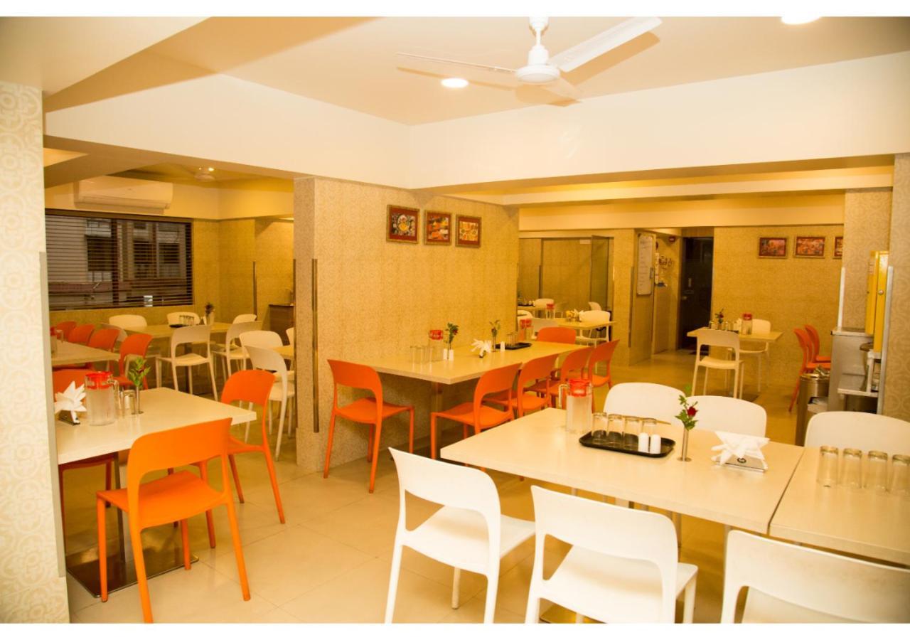Ashok Deluxe Apartments, Marol Andheri East Bombay Extérieur photo
